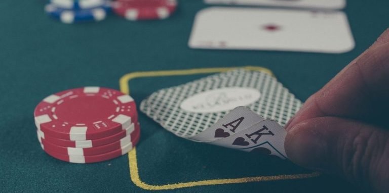 Halaman promosi mingguan parikesit99 menampilkan bonus cashback dan syarat kelayakan